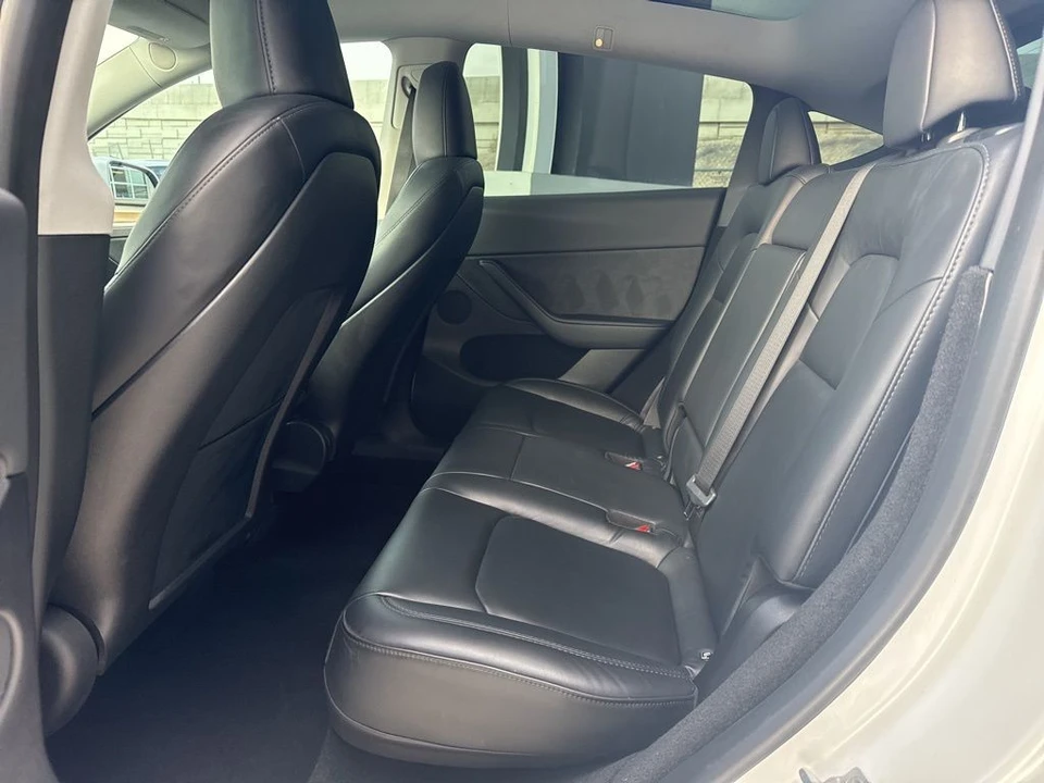 2023 Tesla Model Y - Image 16 of 21