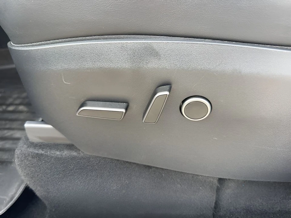 2023 Tesla Model Y - Image 10 of 12