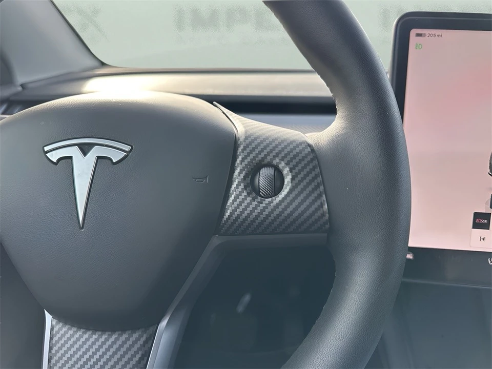 2023 Tesla Model Y - Image 16 of 21