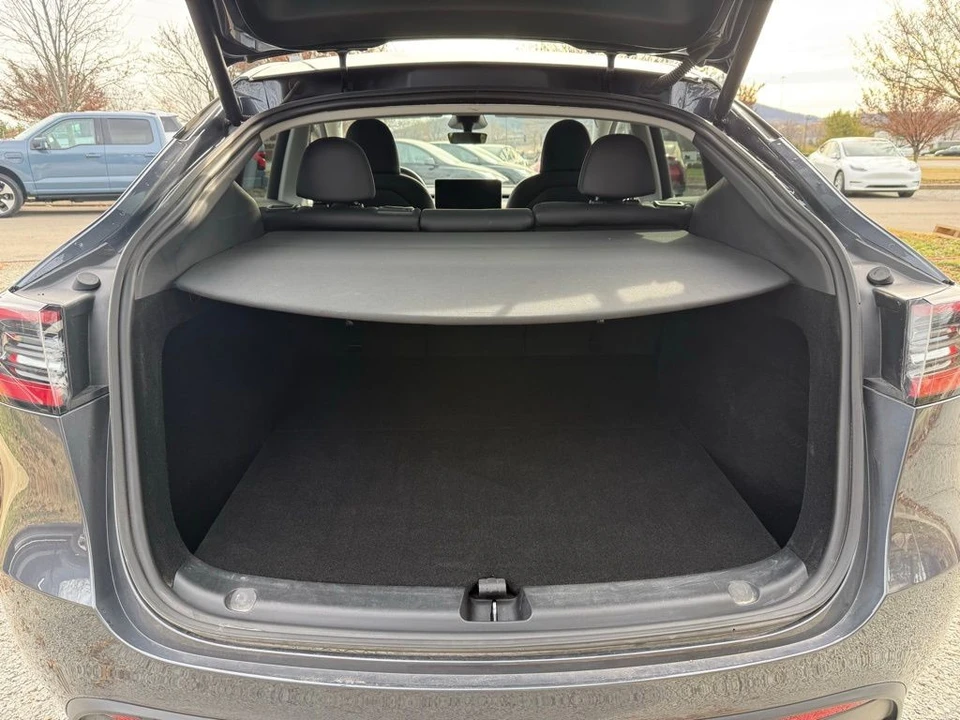 2023 Tesla Model Y - Image 7 of 12