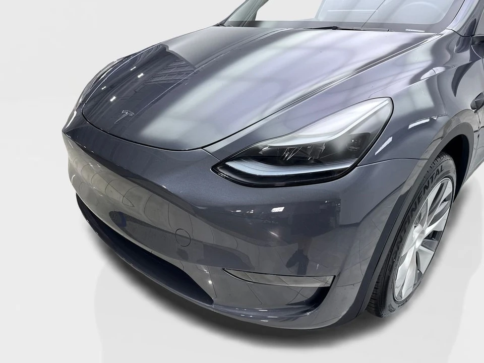2023 Tesla Model Y - Image 16 of 21