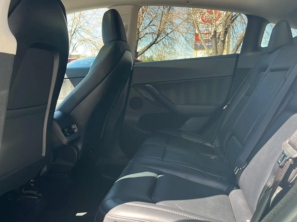 2023 Tesla Model Y - Image 16 of 21