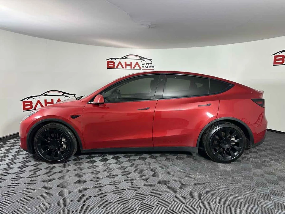 2023 Tesla Model Y - Image 4 of 21
