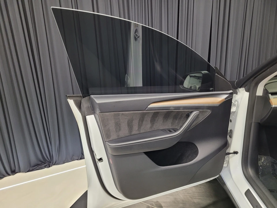 2023 Tesla Model Y - Image 12 of 12