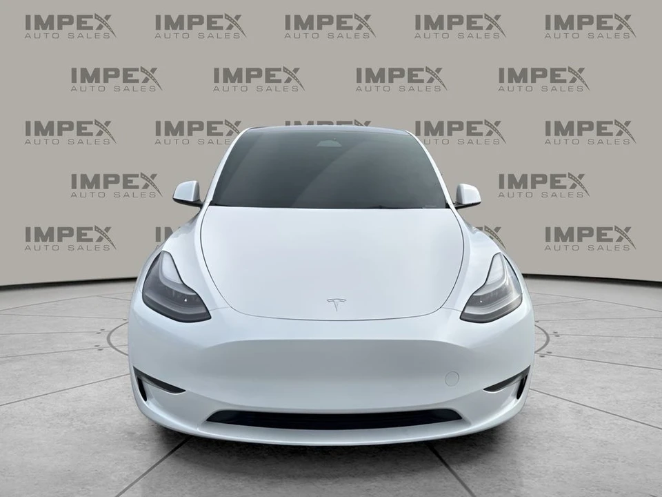 2023 Tesla Model Y - Image 8 of 12