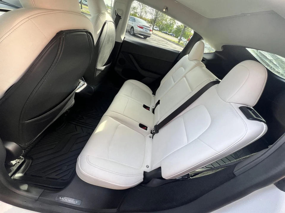 2023 Tesla Model Y - Image 8 of 16