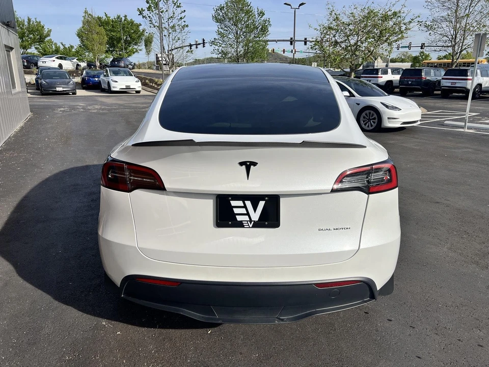 2023 Tesla Model Y - Image 5 of 16