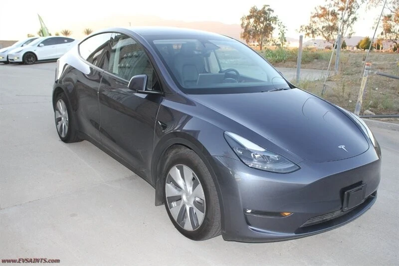 2023 Tesla Model Y - Image 2 of 21