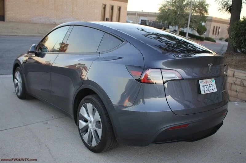 2023 Tesla Model Y - Image 5 of 21