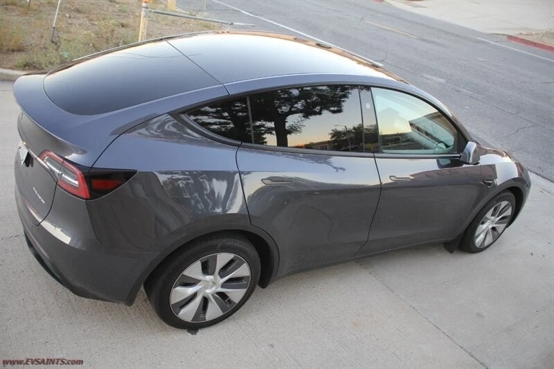 2023 Tesla Model Y - Image 8 of 21