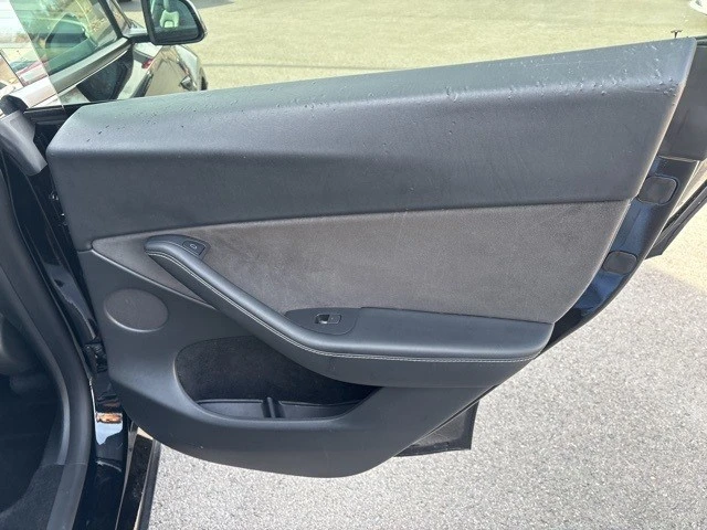 2023 Tesla Model Y - Image 19 of 21