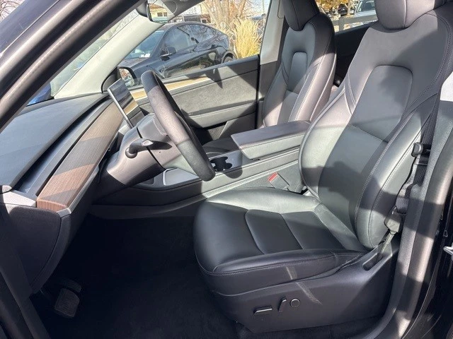 2023 Tesla Model Y - Image 11 of 21