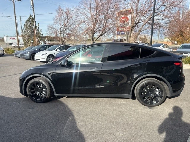 2023 Tesla Model Y - Image 5 of 21