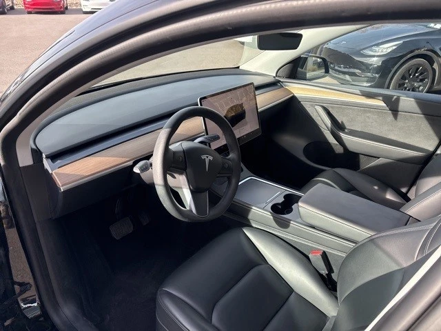 2023 Tesla Model Y - Image 12 of 21