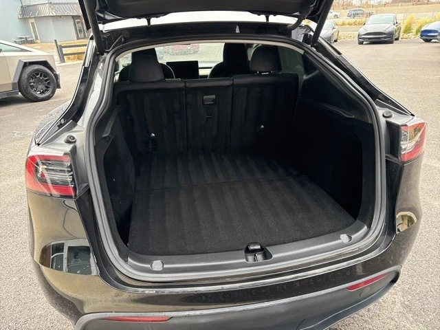2023 Tesla Model Y - Image 20 of 21