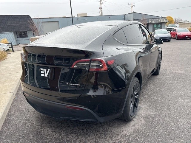 2023 Tesla Model Y - Image 8 of 21