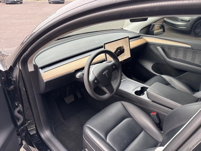 2023 Tesla Model Y - Image 13 of 21