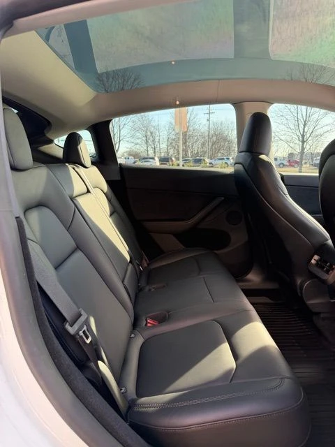 2023 Tesla Model Y - Image 14 of 18