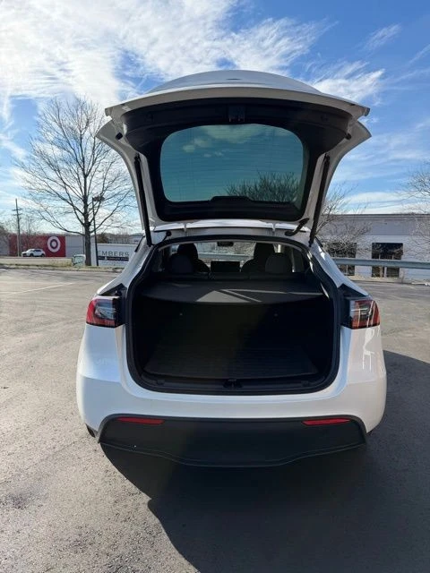 2023 Tesla Model Y - Image 6 of 18