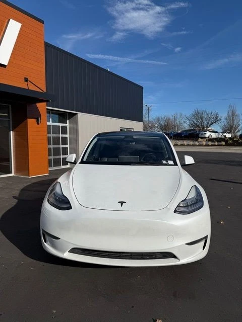 2023 Tesla Model Y - Image 2 of 18