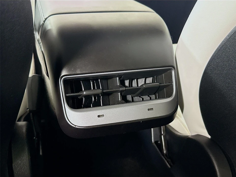 2023 Tesla Model Y - Image 15 of 21