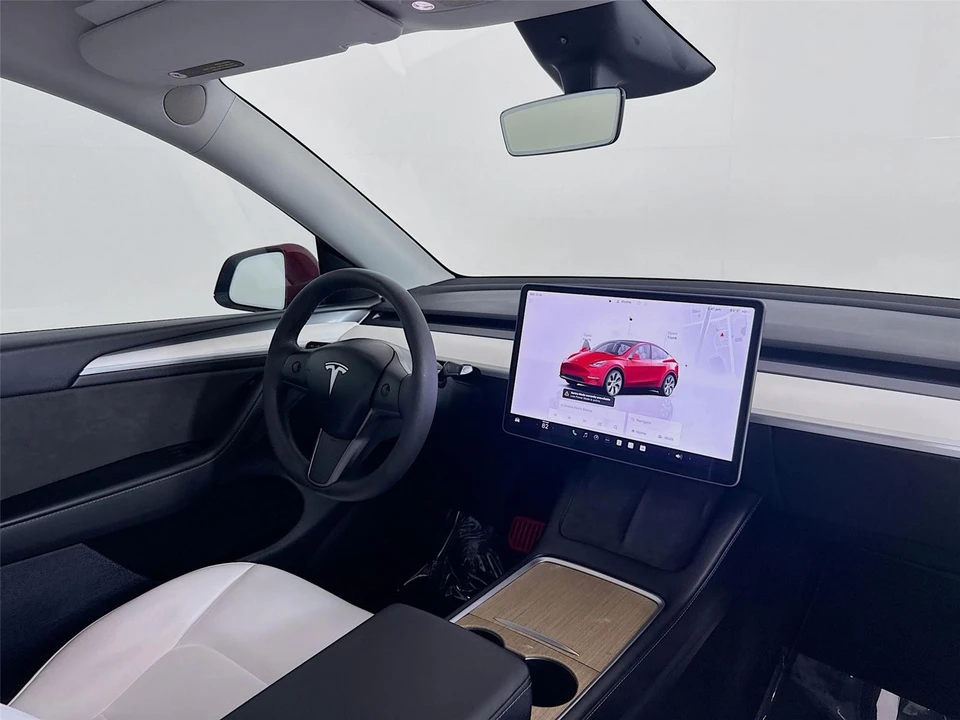 2023 Tesla Model Y - Image 20 of 21