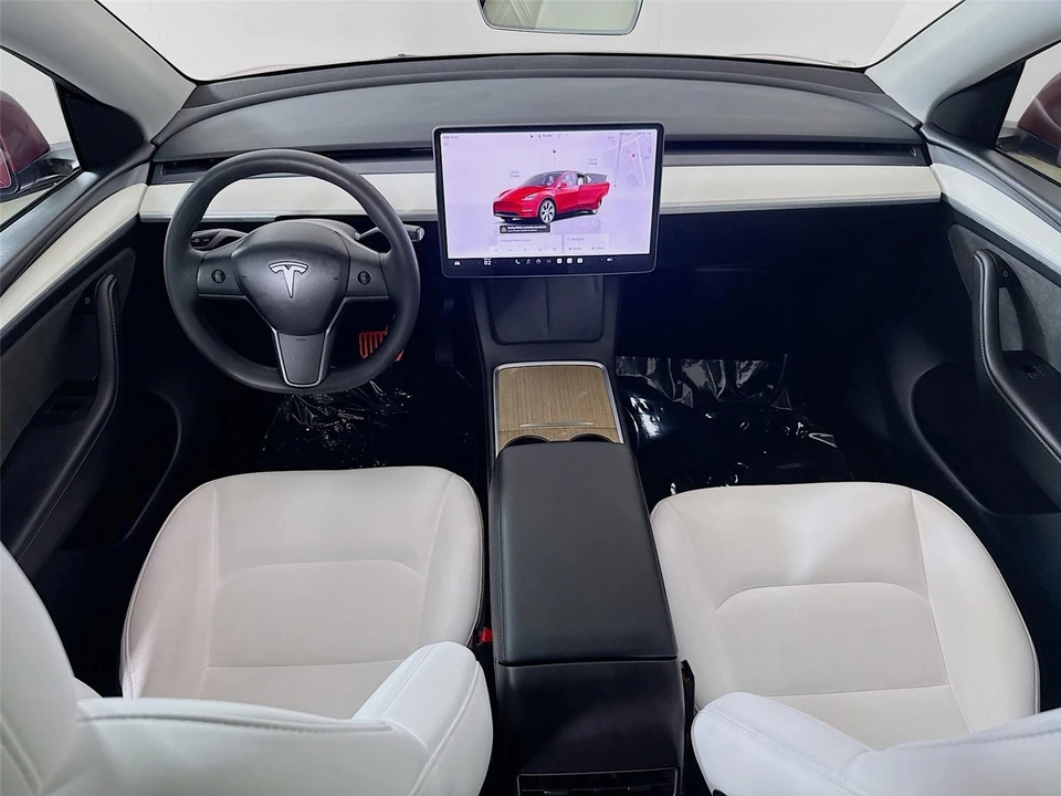 2023 Tesla Model Y - Image 3 of 21