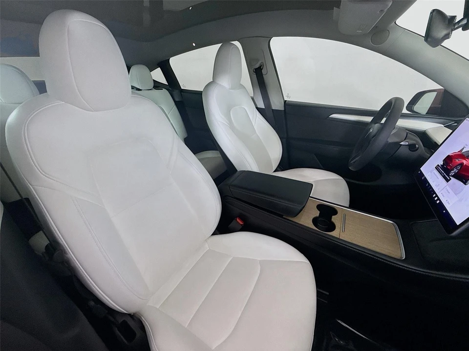 2023 Tesla Model Y - Image 19 of 21