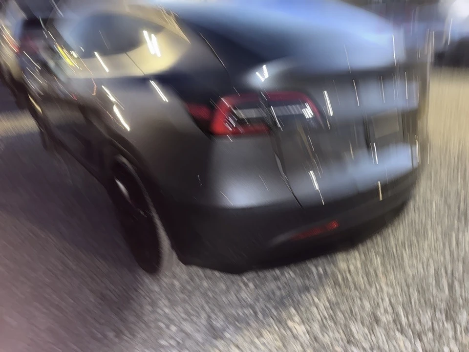 2023 Tesla Model Y - Image 5 of 5