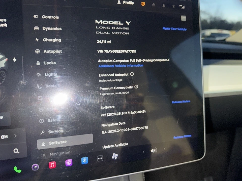 2023 Tesla Model Y - Image 3 of 5