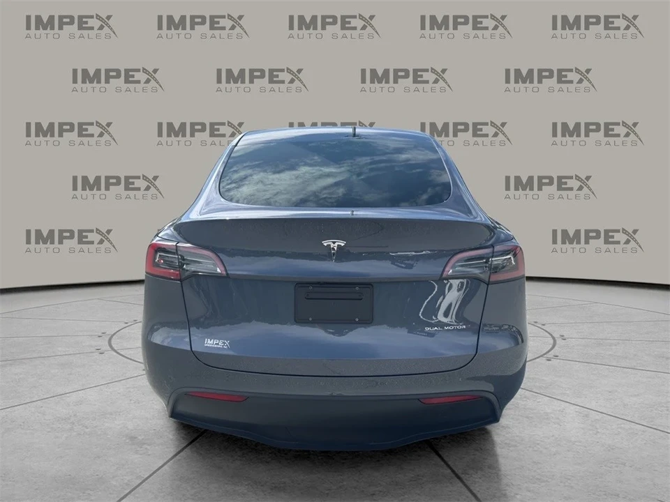 2023 Tesla Model Y - Image 4 of 12