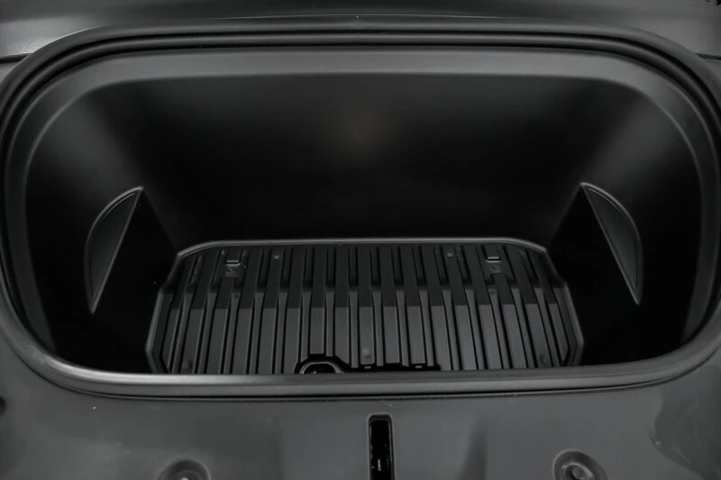 2023 Tesla Model Y - Image 14 of 21