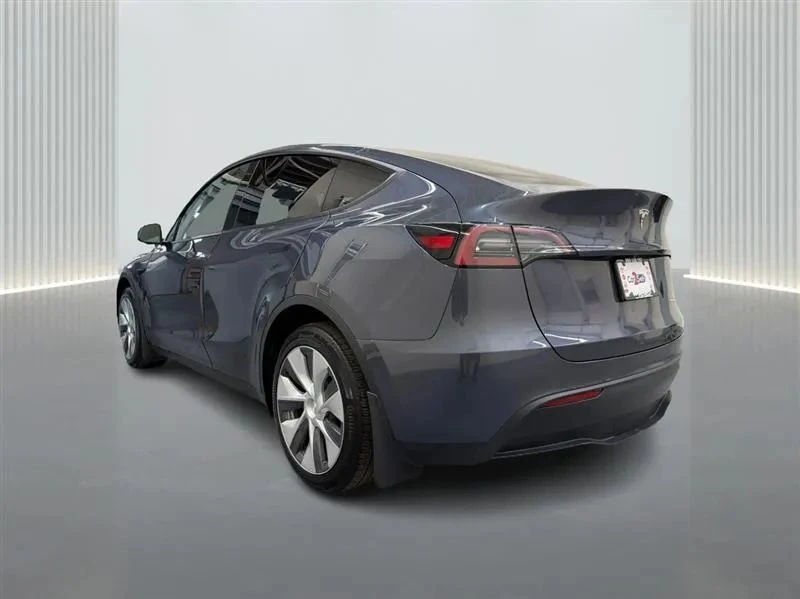 2023 Tesla Model Y - Image 3 of 12