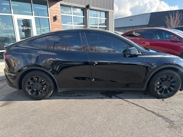 2023 Tesla Model Y - Image 9 of 21