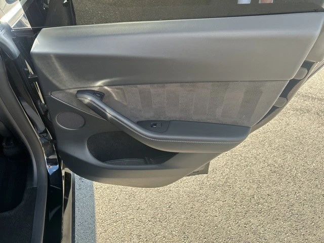 2023 Tesla Model Y - Image 18 of 21