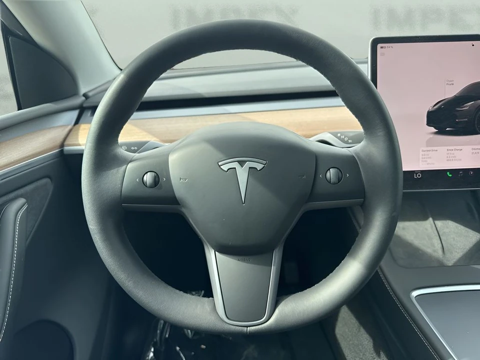 2023 Tesla Model Y - Image 15 of 31