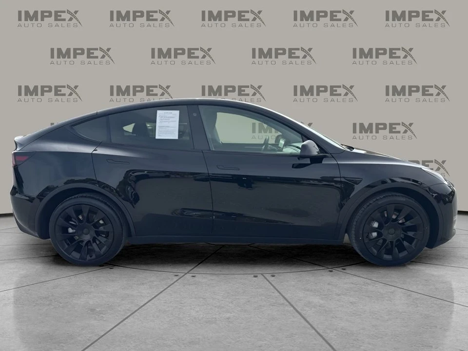 2023 Tesla Model Y - Image 6 of 31