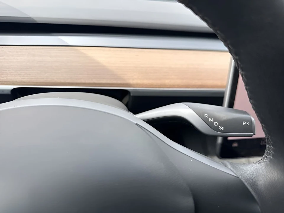 2023 Tesla Model Y - Image 18 of 31