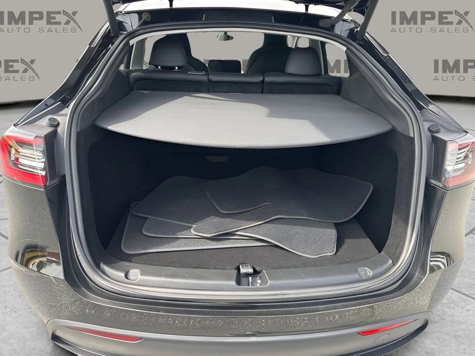 2023 Tesla Model Y - Image 30 of 31