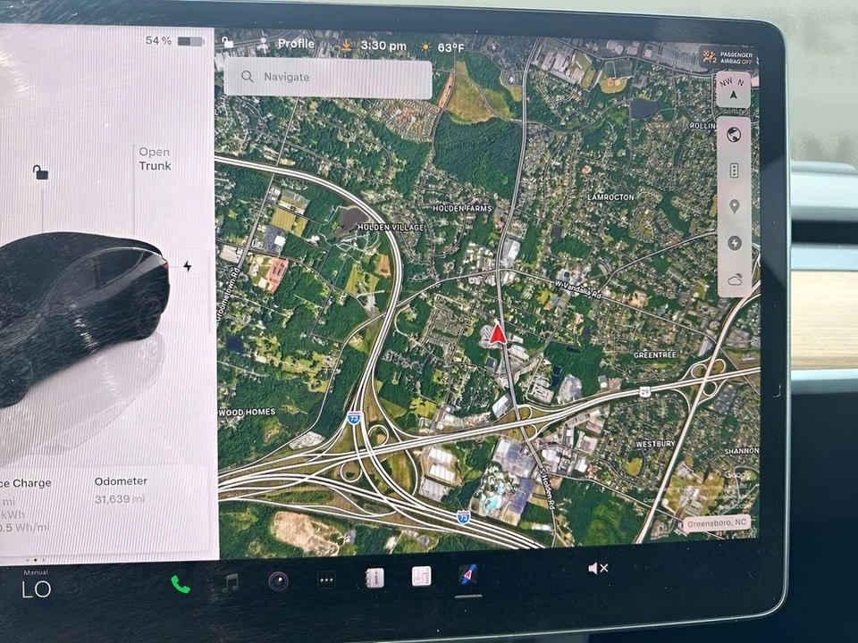 2023 Tesla Model Y - Image 21 of 31