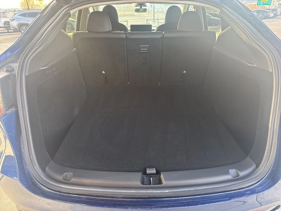 2023 Tesla Model Y - Image 17 of 21