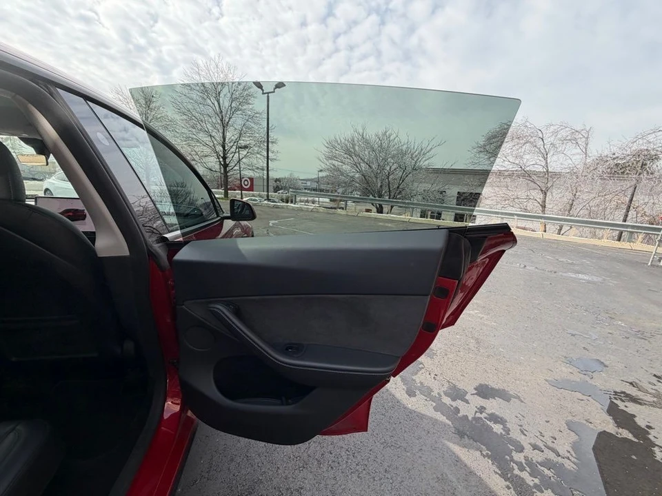 2023 Tesla Model Y - Image 11 of 15