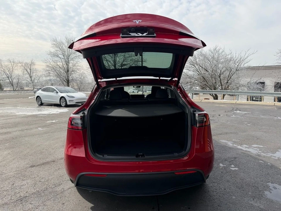 2023 Tesla Model Y - Image 6 of 15