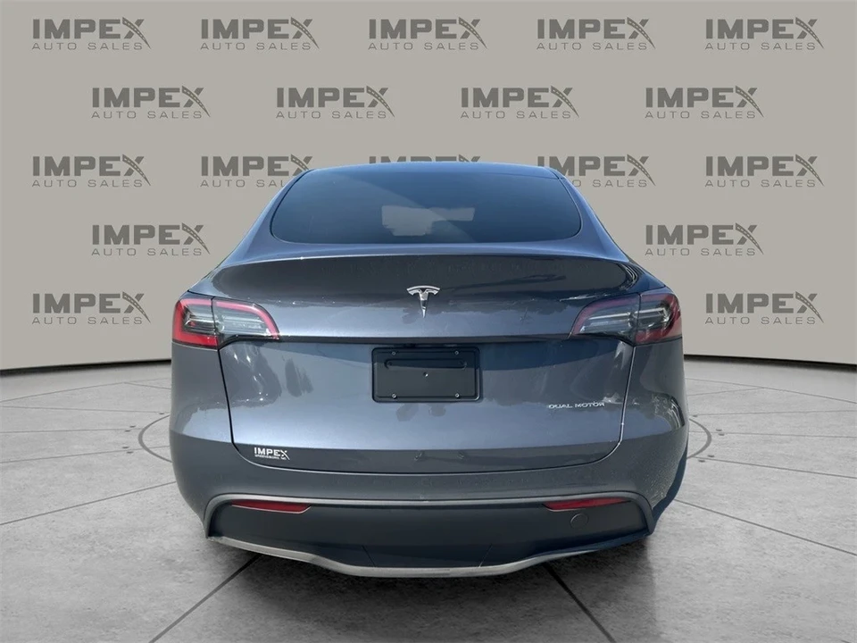 2023 Tesla Model Y - Image 4 of 12