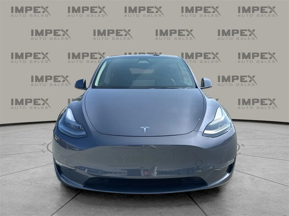 2023 Tesla Model Y - Image 8 of 12