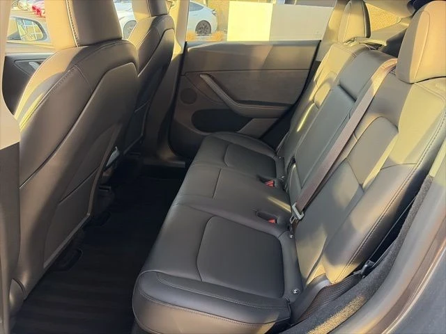 2023 Tesla Model Y - Image 16 of 21