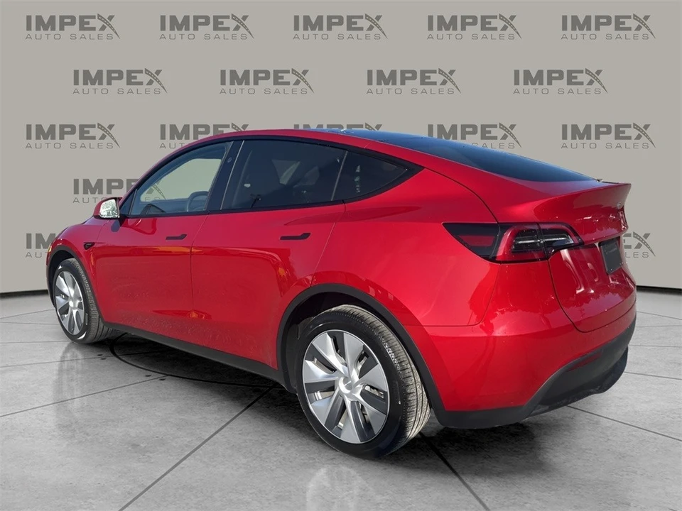 2023 Tesla Model Y - Image 3 of 12