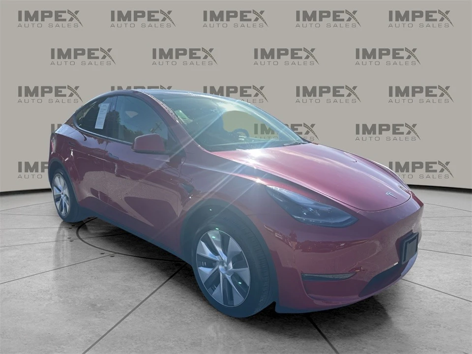 2023 Tesla Model Y - Image 7 of 12