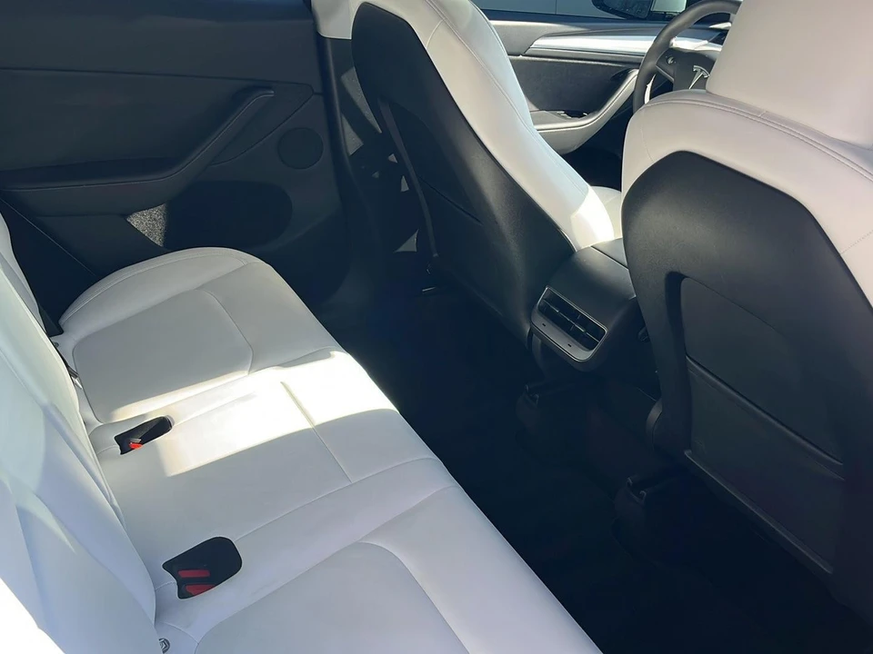 2023 Tesla Model Y - Image 19 of 21