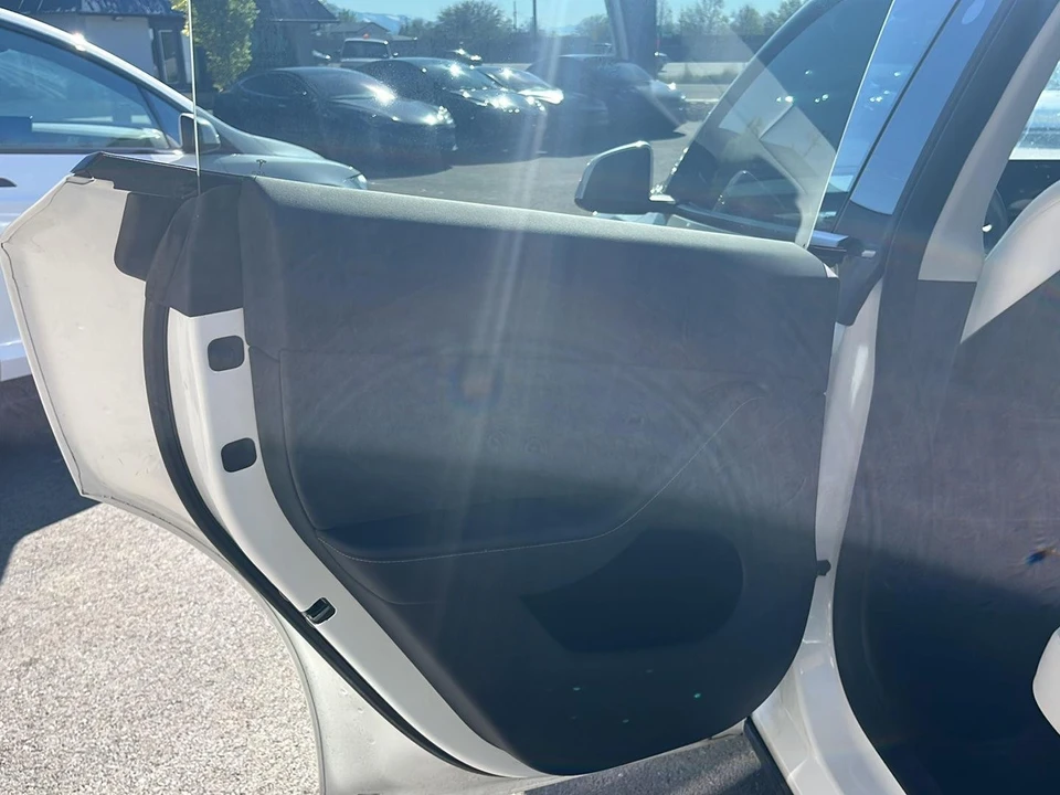 2023 Tesla Model Y - Image 14 of 21